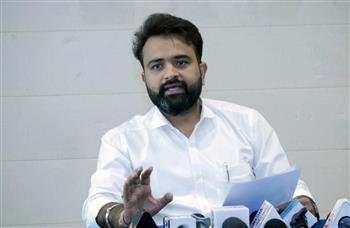 AWARDING TENDER TO INEXPERIENCED PLAYER IN PGI SMELLS FISHY: NEERAJ THAKUR