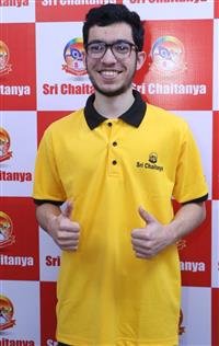 चंडीगढ़ के वेदांत सैनी (एआईआर 26) – 100 परसेंटाइल के साथ ट्राइसिटी टॉपर