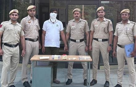 DELHI CYBER  POLICE NABBED FRAUDSTER  DUPING 23.50 LACS  LURING HIGH PROFITS  IN CRYPTO CURRENCY TRADE