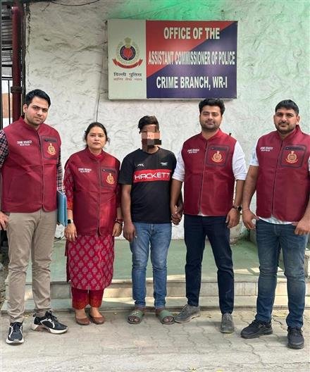 DELHI CYBER POLICE  ARRESTED NOTORIOUS CHEAT USED TO FRAUD INNOCENT PEOPLE THROUGH OLX APP.