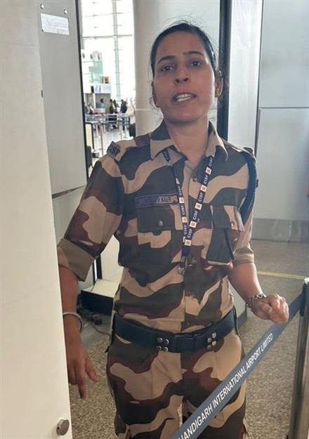 “NOT WORRED ABOUT MY JOB, THOUSANDS OF SUCH JOBS ARE SACRIFIED FOR HONOUR OF MOTHER, SAYS KULWINDER KAUR SLAPPING ON KANGANA