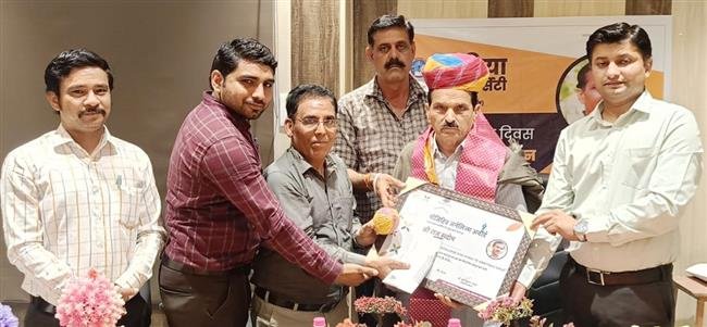 “GIVE WINGS TO AMBITIOUS GIRLS” GETS POSITIVE JOURNALISM AWARD