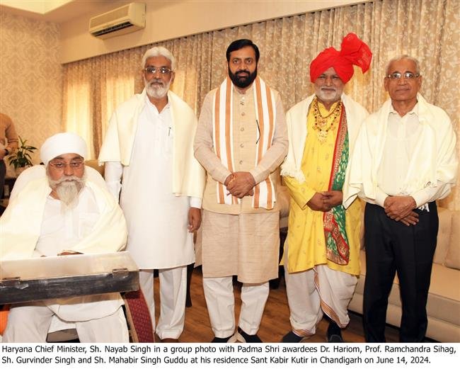 CHIEF MINISTER NAYAB SINGH HONORED PADMA SHRI AWARDEES, SAYS GREAT PRIDE FOR HARYANA