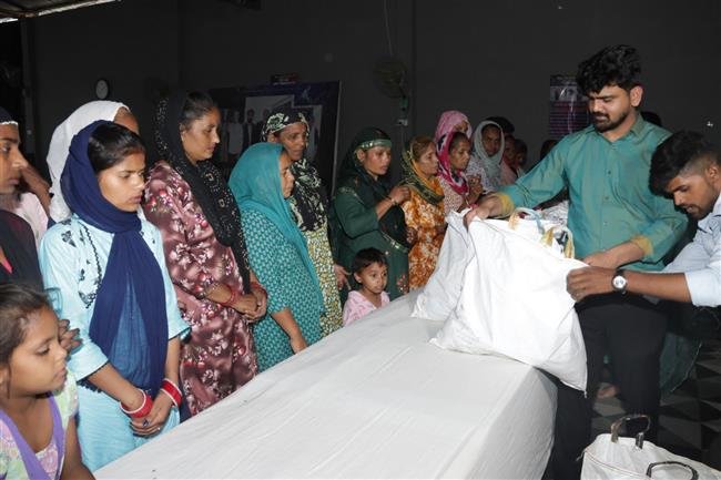 THE FLAMES OF FIRE MINISTRIES CONTINUE HELP TO THE POOR