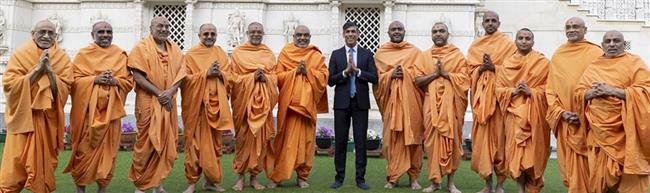 UK PM RISHI SUNAK, AKSHATA MURTY VISIT NEASDEN TEMPLE
