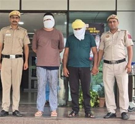 VIGILANT DELHI POLICE NABS  TWO AGENTS-ONE UP AND ONE PUNJAB BASED PROMISED  PAX TO SEND HIM TO CANADA VIA VIETNAM.