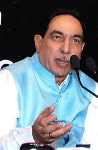 MANY YOUNG PATIENTS IN THEIR TWENTIES AND THIRTIES SUCCUMBING TO HEART ATTACKS IN INDIA: DR BALI