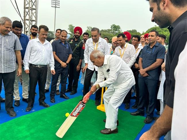 PUROHIT INAUGURATES ALLENGERS GULLY CRICKET TOURNAMENT
