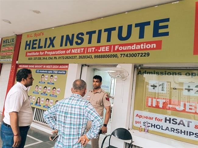 CHANDIGARH ESTATE OFFICE ORDERED INSTITUTES TO  VACATE BASEMENTS IMMEDIATELY, INSPECTS VARIOUS COACHING INSTITUTES