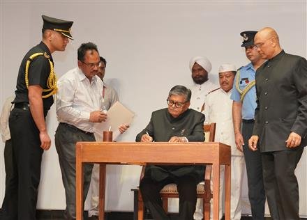 GULAB CHAND KATARIA SWORN IN AS 37th GOVERNOR OF PUNJAB