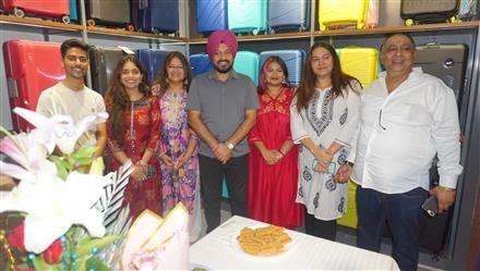 GURPREET GHUGGI INAUGURATES VIP LUGGAGE STORE AT MOHALI AIRPORT ROAD