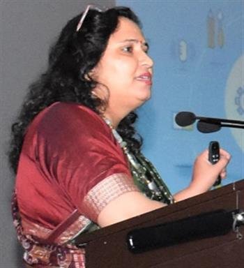 AWWA'S INITIATIVE TOWARDS EMPOWERMENT OF ARMY WIVES