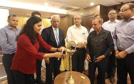 निवेशकों को सोच-समझकर निवेश करने के प्रति जागरूक किया