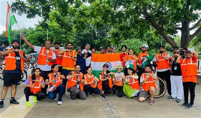 NGO TAMMANA  PEDDLE  CYCLES  ON INDEPENDENCE DAY AIMED AT GREENER NATION