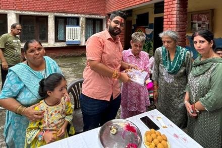 NAVYA BHARAT FOUNDATION CELEBERATES RAKSHA BANDHAN FESTIVAL WITH  DIVYANGJANS