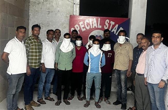 DELHI POLICE BUSTED ONLINE GAMBLING RACKET, SIX ARRESTED WITH LAPTOPS, PHONES AND ATM CARDS