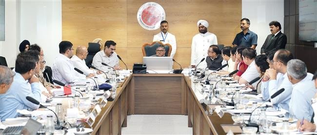 METRO : THIRD MEETING  OF MRT  AND UMTA DISCUSSED  ‘ALTERNATIVES ANALYSIS REPORT’,   KATARIA CHAIRED MEETING
