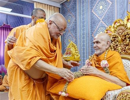GURU VANDANA SAMAROH CELEBRATED AT SWAMINARAYAN AKSHARDHAM MANDIR