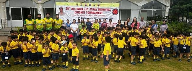 JP ATRAY TODDLERS WORLD SCHOOL STUDENTS  INTERACTED INDIAN UNDER 19 CRICKET TEAM