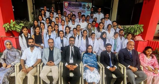 WORLD RADIOGRAPHY DAY CELEBRATED AT DOLPHIN PG COLLEGE