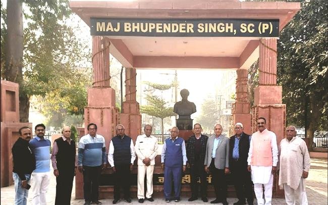 MBM ALUMNI ASSOCIATION PAYS TRIBUTE TO MAJOR BHUPENDER SINGH