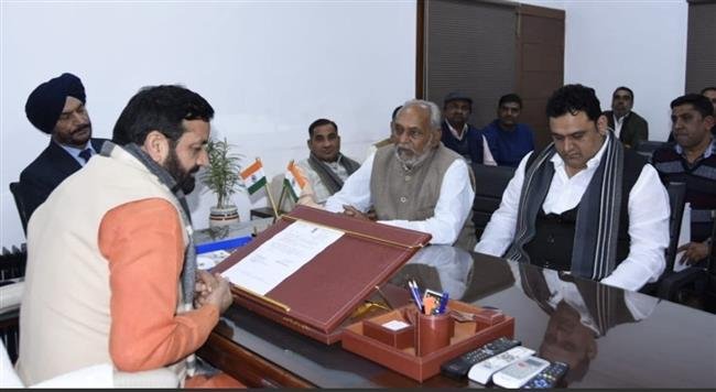RPI (ATHAWALE) STATE PRESIDENT ADVOCATE RAVI KUNDLI MEETS HARYANA CM NAIB SAINI