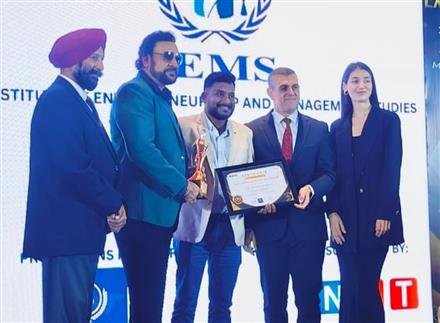 ODISHA'S BHARAT 24 JOURNALIST RECEIVED “MOST PRESTIGIOUS AND PROMISING JOURNALIST OF THE YEAR 2024” AWARD.