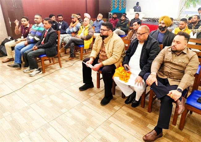 केंद्र की कार बाजार एवं डीलर्स के कामकाज को इंडस्ट्री का दर्जा देने की मांग पूरी:  ट्रेड सर्टिफिकेट लांच करने की तैयारी : जेएस नेयोल