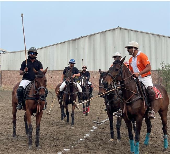 COL WARRAICH'S TEAM BOUNCED BACK BY BEATING CHANDIGARH  POLO CLUB ON DAY 2 OF POLO EXHIBITION MATCHES