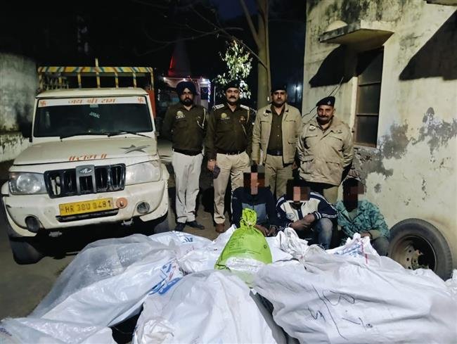 POLICE NABS FOUR ACCUSED  STEALING  RAILWAYS GOODS  VALUING 23 LACS, VEHICLE SEIZED
