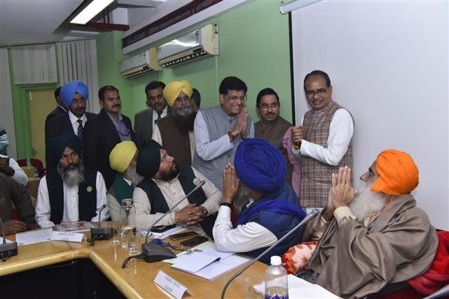 FARMERS PUSH FOR LEGAL MSP GUARANTEE IN CORDIAL TALKS WITH UNION MINISTERS; NEXT MEETING ON MARCH 19