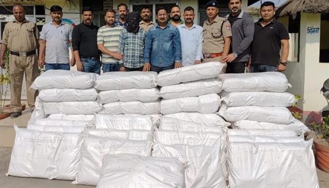 UTTERAKHAND POLICE IN A BIG SUCESS  RECOVERD 4. 34 QUINTAL GANJA BROUGHT FROM JHARKHAND