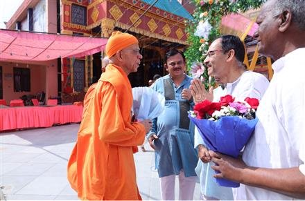 PRAN PRATISHTHA OF BHAGWAN SRI RAMAKRISHNA BEGINS WITH TRADITIONAL BENGALI RITUALS AT KALIBARI, CHANDIGARH