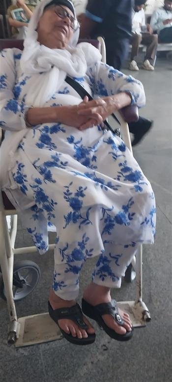 पूरब प्रीमियम अपार्टमेंट्स टाउनशिप, मोहाली में लिफ्ट गिरने से महिला हुई गंभीर चोटिल