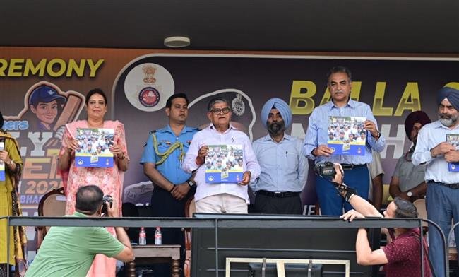 UT ADMINISTRATOR KATARIA INAUGURATES THIRD EDITION OF ALLENGERS GULLY CRICKET TOURNAMENT, DONATED 20 LAKHS  FOR  TOURNAMENT