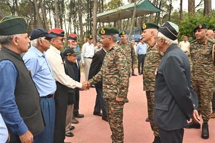 HONOURING THE BRAVEHEARTS: WESTERN ARMY COMMANDER PAYS TRIBUTE AT YUDH SMARAK DHARAMSHALA