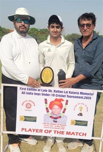 पंचकूला जिला क्रिकेट एसोसिएशन, एस.डी. क्रिकेट अकादमी, चंडीगढ़, हंसराज क्रिकेट अकादमी, पंचकूला और चंडीगढ़ क्रिकेट अकादमी ने सेमीफाइनल में प्रवेश किया