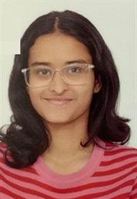 ऋषिका शर्मा ने 12वीं मेडिकल स्ट्रीम में 91 फ़ीसदी अंक लेकर रहीं अव्वल