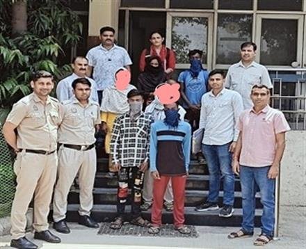 ON THE RUN FROM HARYANA , NABBED BY DELHI POLICE. 9 ILLEGAL BANGLADESHI NATIONALS APPREHENDED