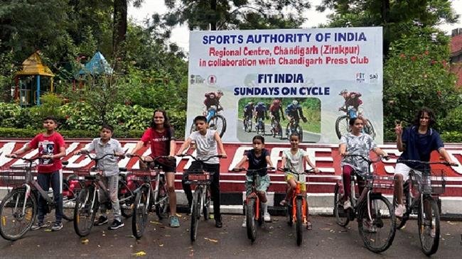 ‘SUNDAY ON CYCLE’ OVER 100 JOIN FIT INDIA