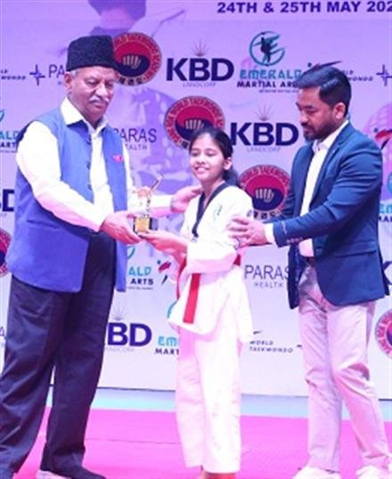 बच्चों में अनुशासन और आत्मविश्वास देखकर गर्व हुआ:  सुरेन्द्र वर्मा