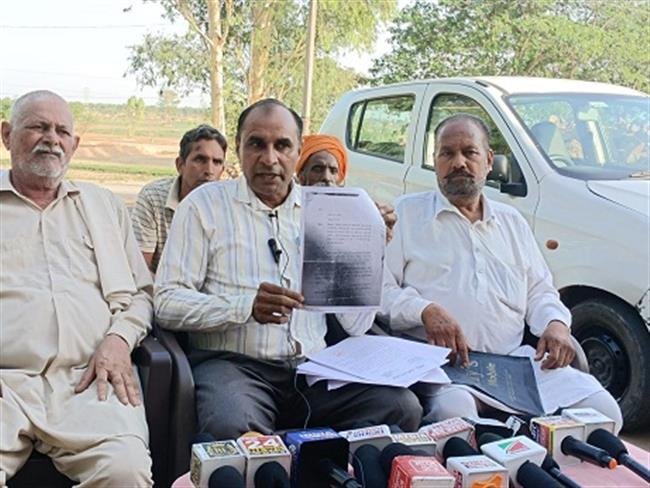 रुकने का नाम नहीं ले रहा अवैध्र खनन, सरेआम सैंकड़ों ट्रिपर गुजरते है यहां, प्रशासन को पता ही नहीं