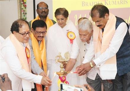 MEDIA SHOULD WORK FOR SOCIAL PEACE AND UNITY: REDDY