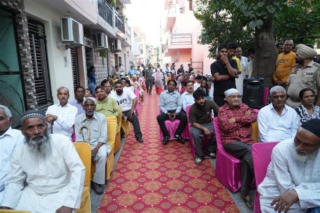 सांसद मनीष तिवारी के कार्यकाल का एक साल पूरा, भव्य समारोह में ममता डोगरा ने दिया मांग पत्र