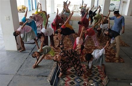 INTERNATIONAL YOGA DAY: TRANSFORMING RURAL HEALTH WITH YOGA; ROUNDGLASS FOUNDATION ORGANIZES A 3-DAY YOGA CAMP ACROSS 300 PUNJAB VILLAGES