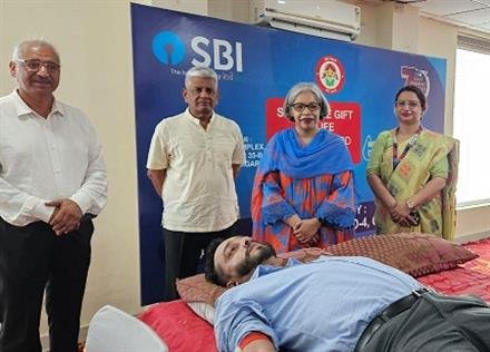 STATE BANK OF INDIA ORGANISED BLOOD DONATION CAMP AT SECTOR 35 CHANDIGARH. 74 UNITS COLLECTED
