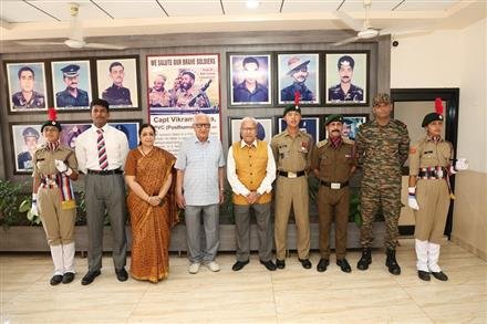 DAV COLLEGE, SECTOR 10 HONOURS CADET PADMA NAMGAIL FOR HISTORIC ASCENT OF MOUNT EVEREST