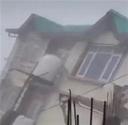 FIVE STORY BUILDING COLLAPSES AMIDS HEAVEY RAIN SHIMLA, NO LOSS OF LIFE