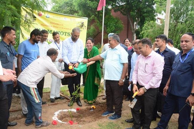 VAN MAHOTSAV 2025:GOVERNOR LEADS TREE PLANTATION DRIVE AT GOVT COLLEGE OF EDUCATION