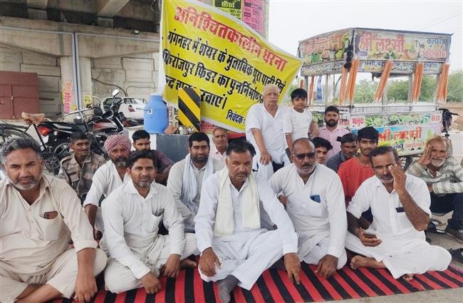 गंग नहर जल संकट को लेकर किसानों का आक्रोश, धरना जारी